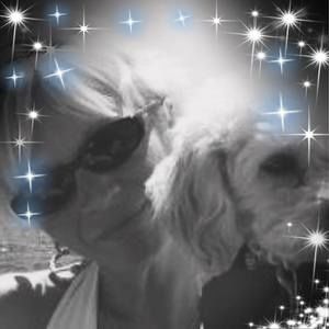 Meet your Posher, Suzanne